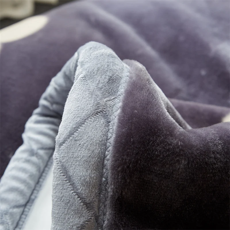 New Raschel plush thickened warm blanket 1PC 150/180/200cm nap air-conditioned room the aircraft machine washable