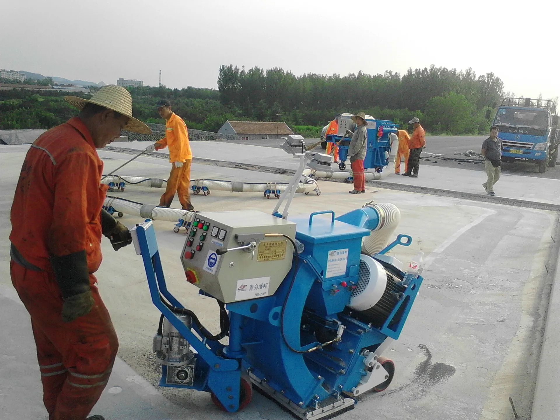 Automatic Pipe Inner Wall Shot Blasting Machine Gas Cylinder External Surface Cleaning Rust Remover System