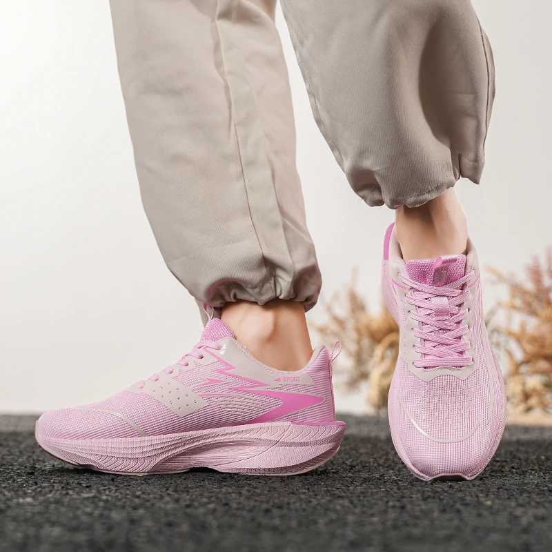 Herren-Freizeitsportschuhe, neue Rennschuhe mit Farbverlauf und Carbonplatte, atmungsaktive Fly-Knit-Mesh-Dämpfung, rutschfeste Schuhe für Herren und Damen, Outdoor-Sportschuhe für morgendliches Lauftraining. – Detail 20