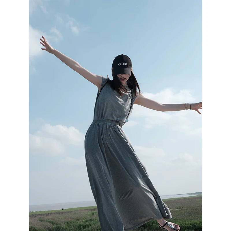 

Healing Cotton Blend Vest And Umbrella Skirt Set with Small Flng Sves E80W Casual Sportswear Two-Piece Set round Ne