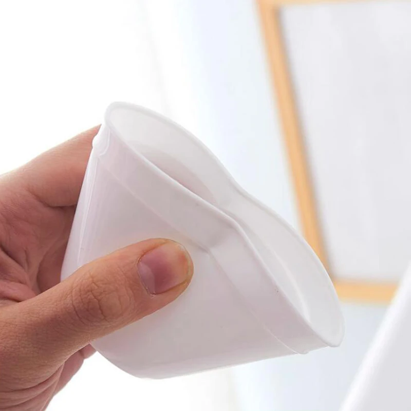 10 sztuk Mini plastikowa okrฤ
gลa doniczka przedszkole wystrรณj biura w domu zielone sztuczne wyrafinowanie narzฤdzia ogrodowe 2 kolory