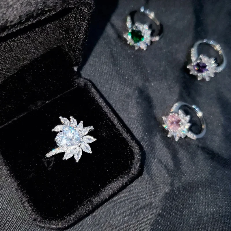 

MDL Moissanite Style Vintage Hip Hop Niche Horse Eye Sweet Cool Love Heart Ring 18K Gold Plated Temperament