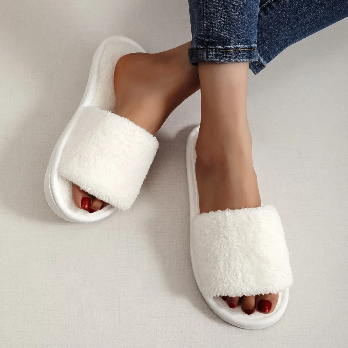 

Four Seasons New Women's Home Slippers Slides Sandals Shoes White Fur Warm Plush Comfortable Lightweight Flat