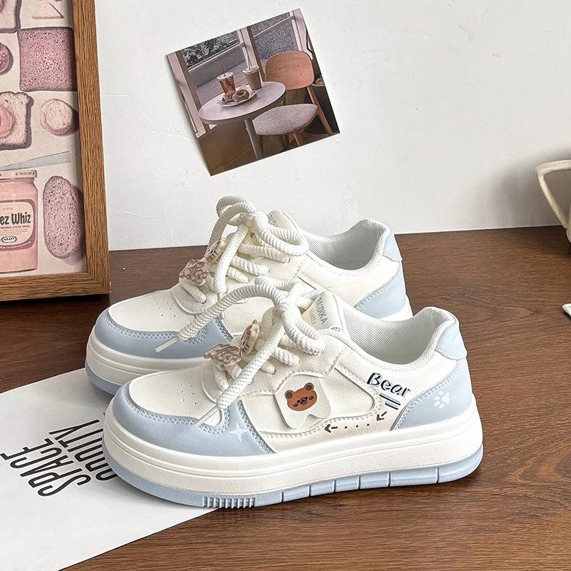 حذاء امرأة عادية إسفين سلة 2025 قباقيب منصة Modis جديد الرياضة الزواحف مريحة لطيف الترفيه أحذية نسائية منصة وزارة الدفاع