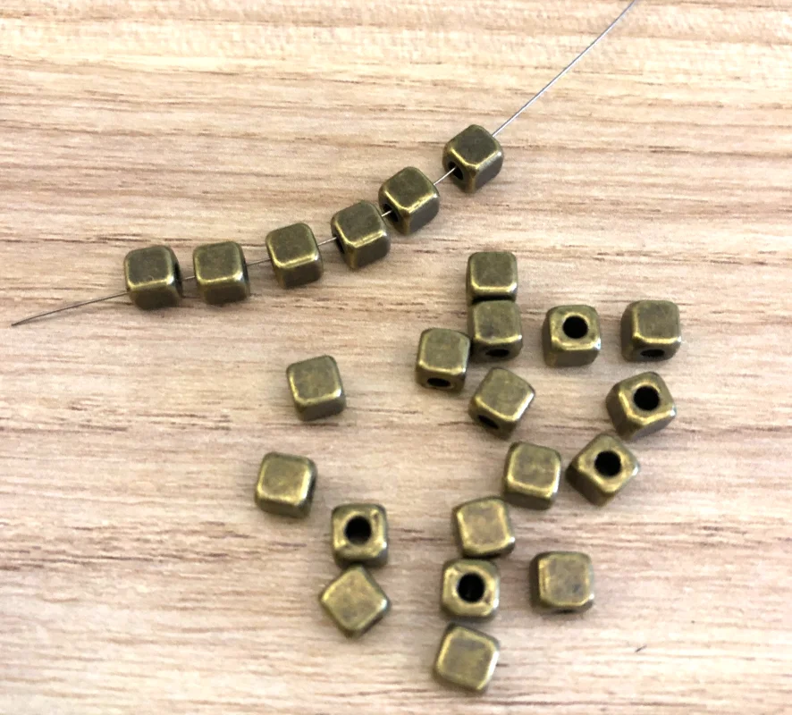 

100pcs 4*4*4mm ,hole 1.8mm Zinc alloy metal cube spacer beads for jewelry handmade HW3196