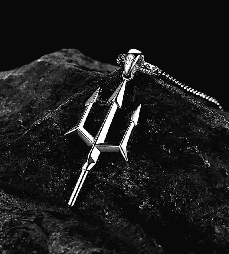 Retro Poseidon Trident Necklace Ukraine National Emblem Pendant Suitable for Men Charming Punk Personalized Accessories