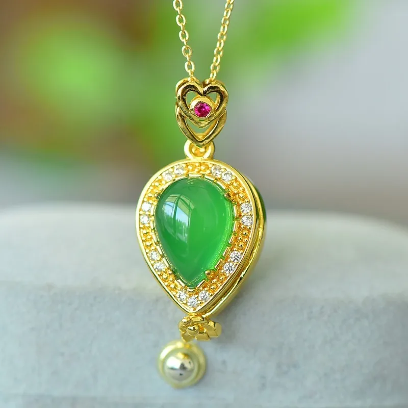 

Copper Inlaid Chalcedony Water Drop Fashionable Simple Jade Pendant