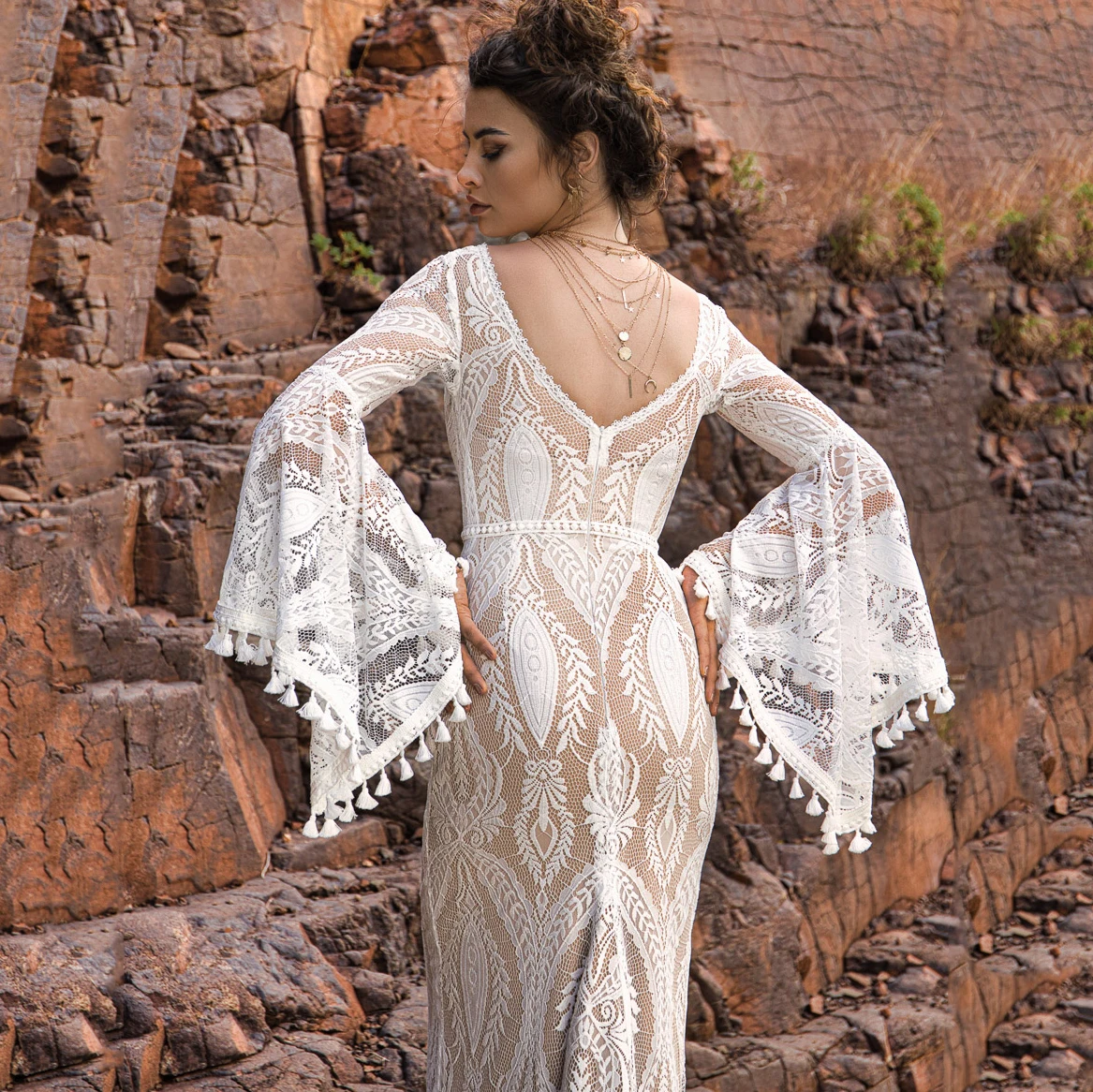 Long Wide Bell Sleeves Fringed Boho Wedding Dress V Back Mono Lace Rustic Plus Size Trumpet Fitted Customized Bridal Gowns