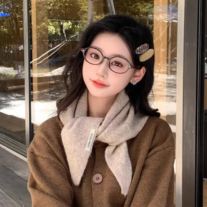 

Niche Triangle Scarf Shawl Women's Autumn Winter Warm Neck Protection Scarf Decorative Small Scarf British Korean Knitted Scarf