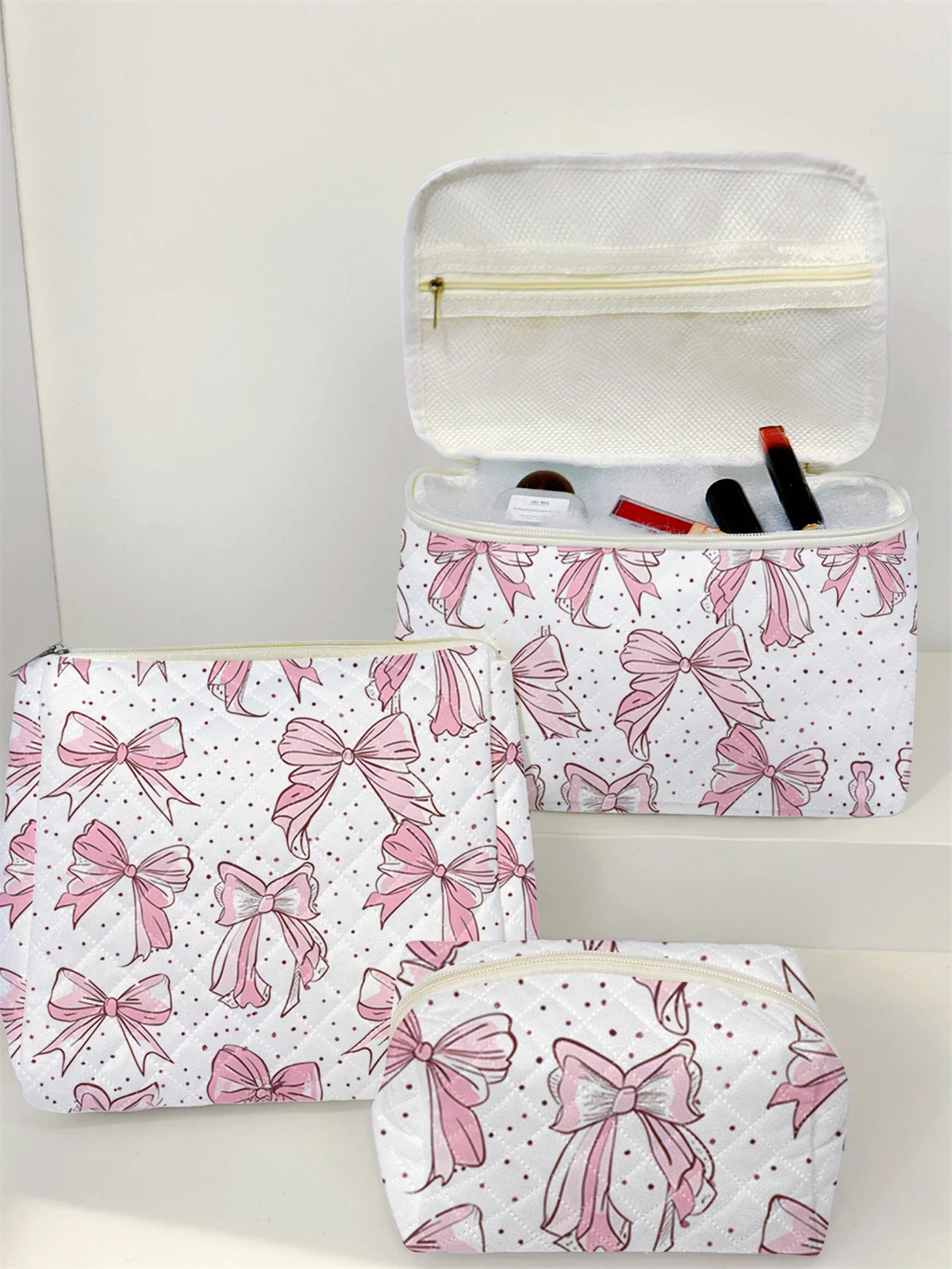 

1 Set Portable Makeup Bag, Large Capacity Design, Easily Accommodate Your Cosmetics, Lightweight And Portable For Storing Cosmet