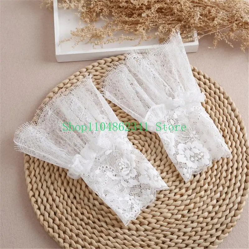

652F 2 Pair Fashion Arm Sleeves With Lace Flower Trim Elastic Wrist Cuffs Faux Sleeves For Women Teens Casual Everyday Wear