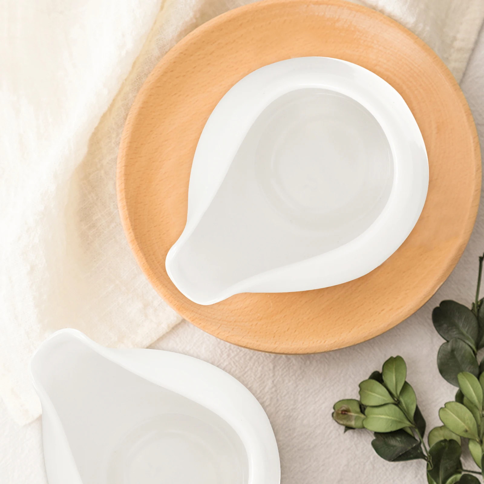 

2Pcs Ceramic Milk Jugs Ceramic Creamers Portable Kitchen Sauce Containers Coffee Sugar Cups Milk Jugs Coffee Sugar Cups