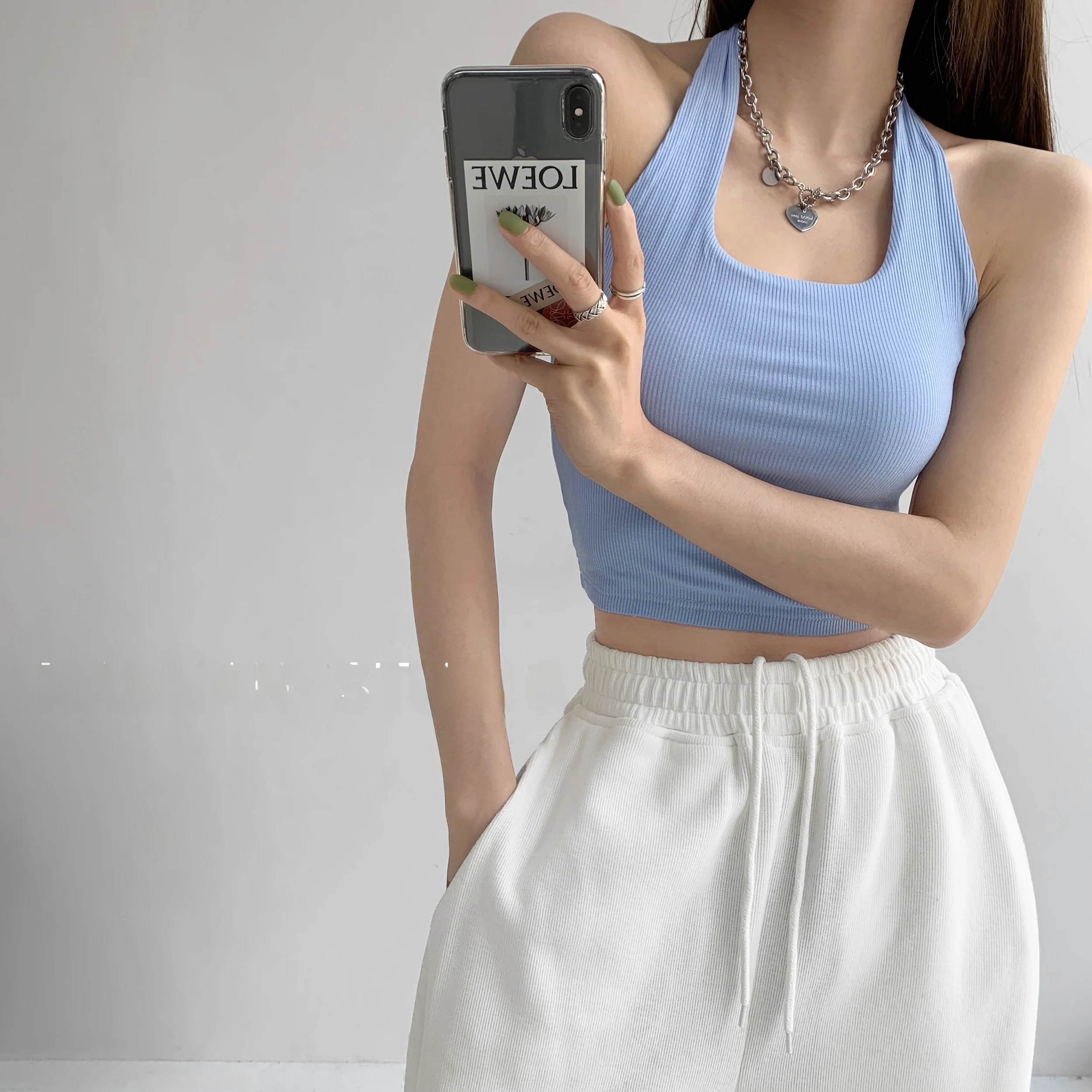 섹시한 스트리트 스타일 니트 짧은 조끼 여성용 퓨어 컬러 심플한 디자인 여름 아우터 탑 민소매 넥 행잉 디자인