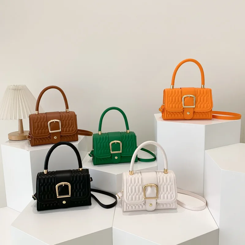 

Korean Style Crinkle-Texture Shoulder Bag - Elegant Mini Square Purse, Compact Crossbody with Multi-Compartment Design 숄더백