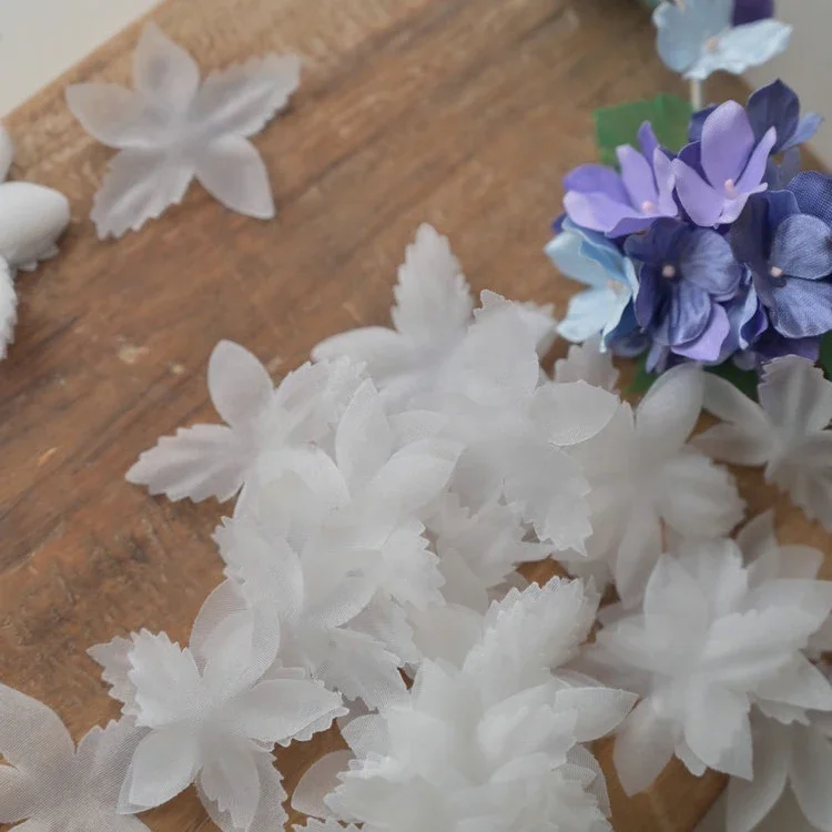 100 pièces/paquet, pétales d'organza de 4CM, fleur 3D DIY. Pièces de fleurs décoratives faites à la main, accessoires de voile pour robe de mariée