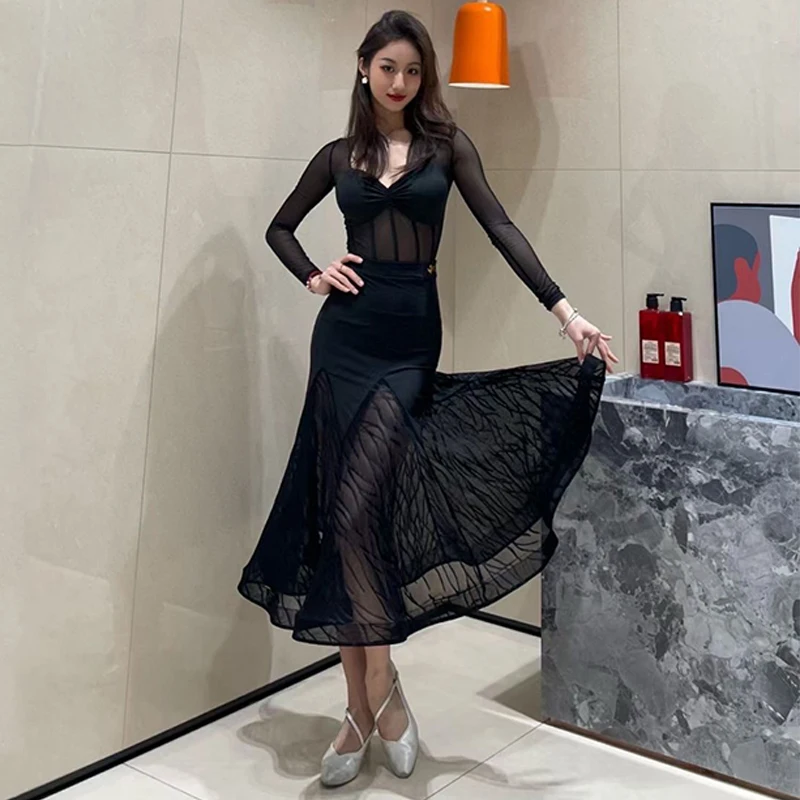 새로운 볼룸 댄스 복장 여성 블랙 탑 원사 Fisbone 스커트 왈츠 댄스 공연 의상 성인 클럽 연습 드레스 BL16692