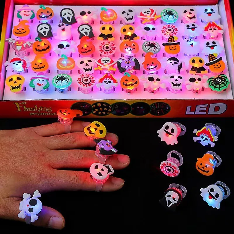 Image of 50 Stück Halloween-Dekorationen Kreative Niedliche Kürbis-Geister-Augenringe für Kinder Halloween Leuchtende Ringe LED-Blitz-Fingerringe