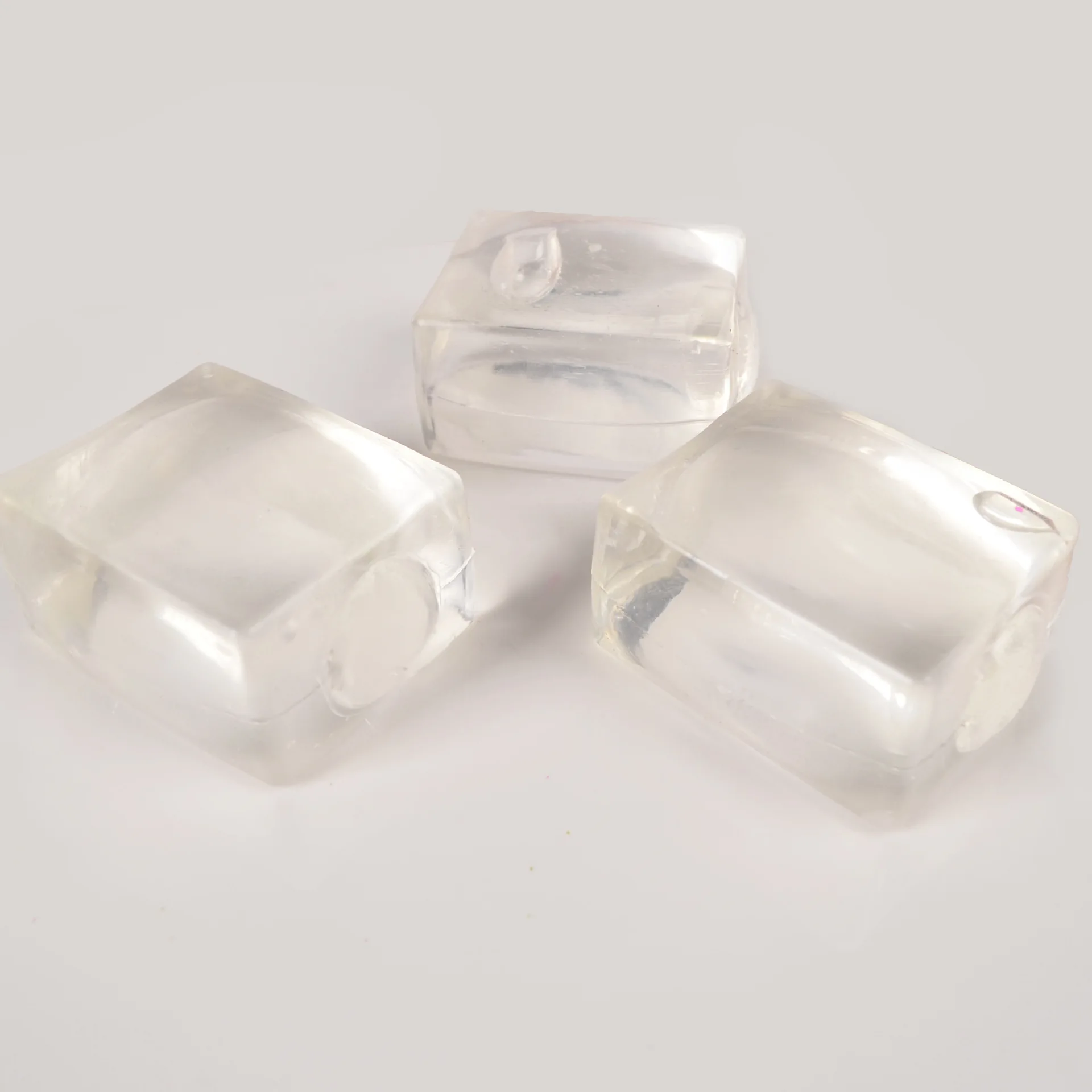 Cubetti di Ghiaccio Trasparenti in TPR Morbido, Palla Antistress a Lenta Risposta con Paillettes, Giocattolo Elastico da Spremere per Alleviare lo Stress