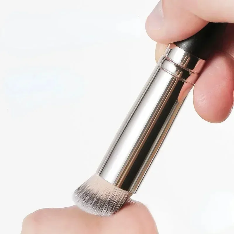 Foundation Concealer Pinsel Premium Contour Rouge Pinsel Flawless Under Eye Dichter Gesichts-Make-up-Pinsel zum Mischen