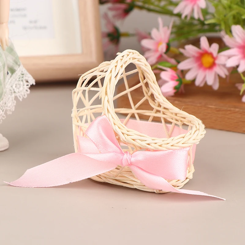 1/12 Miniature Dollhouse Baby Bed Bedroom Furniture Model Shaker Toy Accessories Dollhouse Baby Cradle Bedroom Decoration