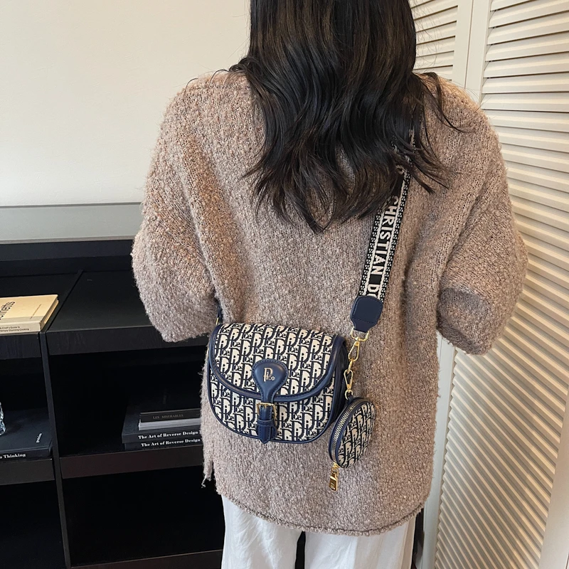 حقيبة كروس نسائية كلاسيكية مصممة من الجلد الفاخر حقيبة كتف عصرية للارتداء اليومي الحديث #4