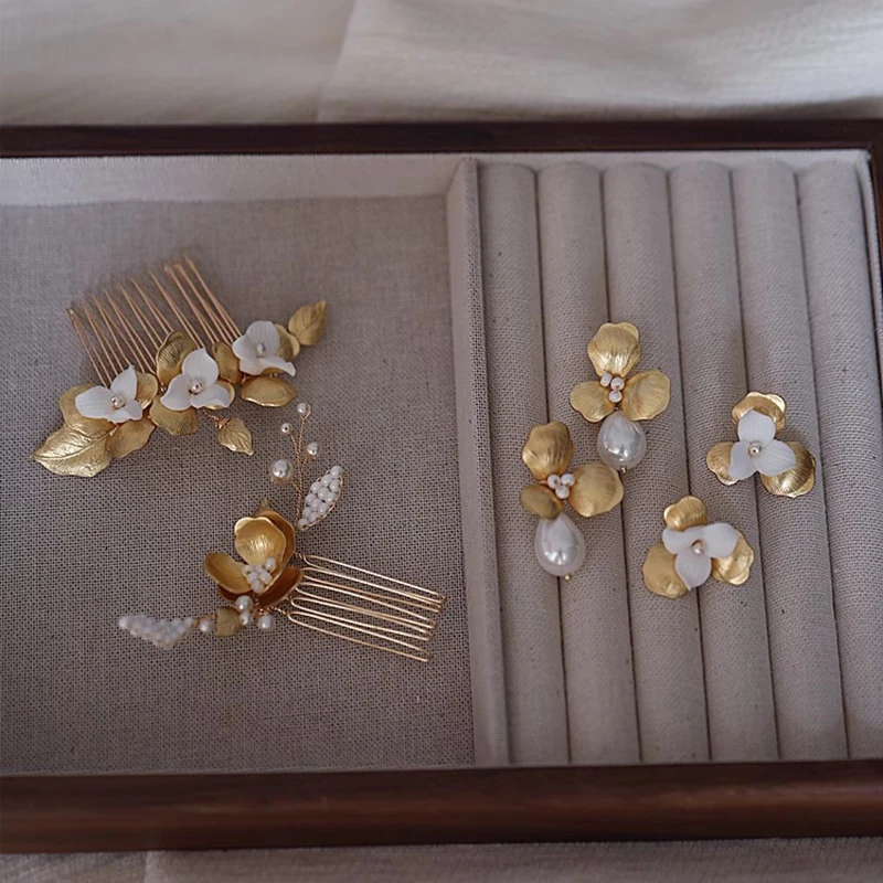 Ins Copper Floral Leaf Hair Pins  Bridal Comb Girls Hair Piece Jewelry Handmade Gold Color Wedding Women Headpiece