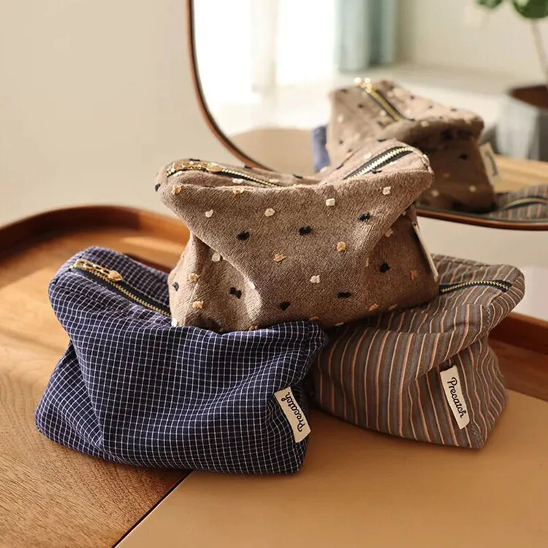 Checkered striped fabric cosmetic bag square three-dimensional zipper storage bag travel portable handbag liner bag makeup bag