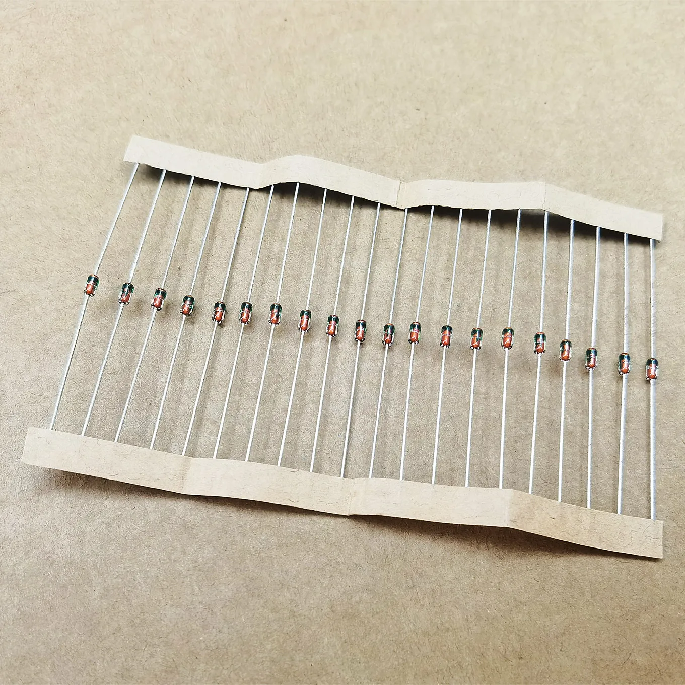 Original new 100% 1S2075K IS2075K DO-35 (Inductor)