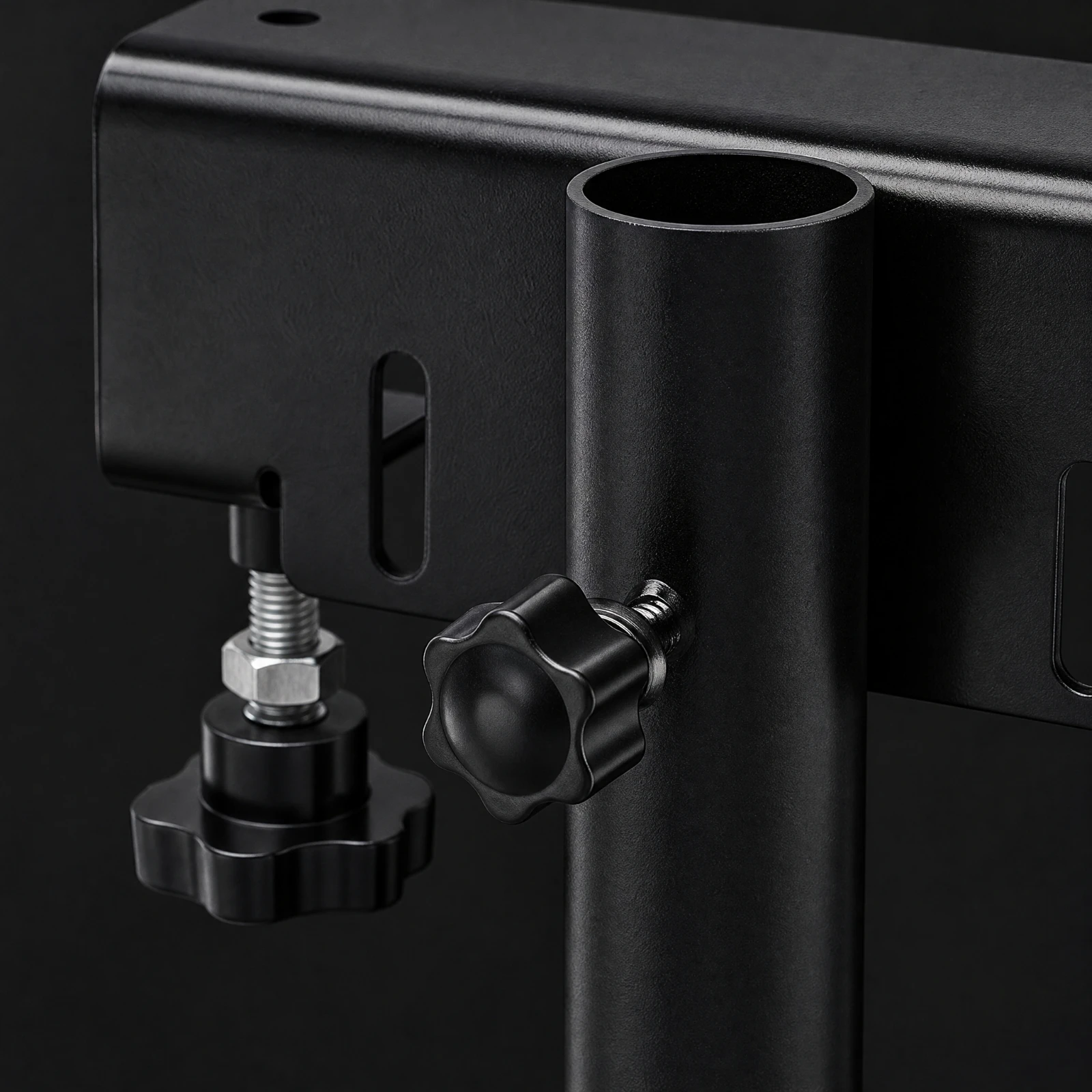 Truck-Bed Flagpole Mounting Bracket Heavy-Duty Pickup Truck Flagpole Bracket with Pole Holder Long-Lasting Anti-Scratch