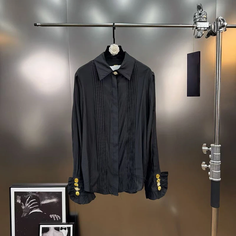 KBQ Solido Impiombato Fibbia In Metallo Camicie Casual Allentate per Le Donne Risvolto Manica Lunga Patchwork Pieghe Design Senso Camicetta Femminile Nuovo