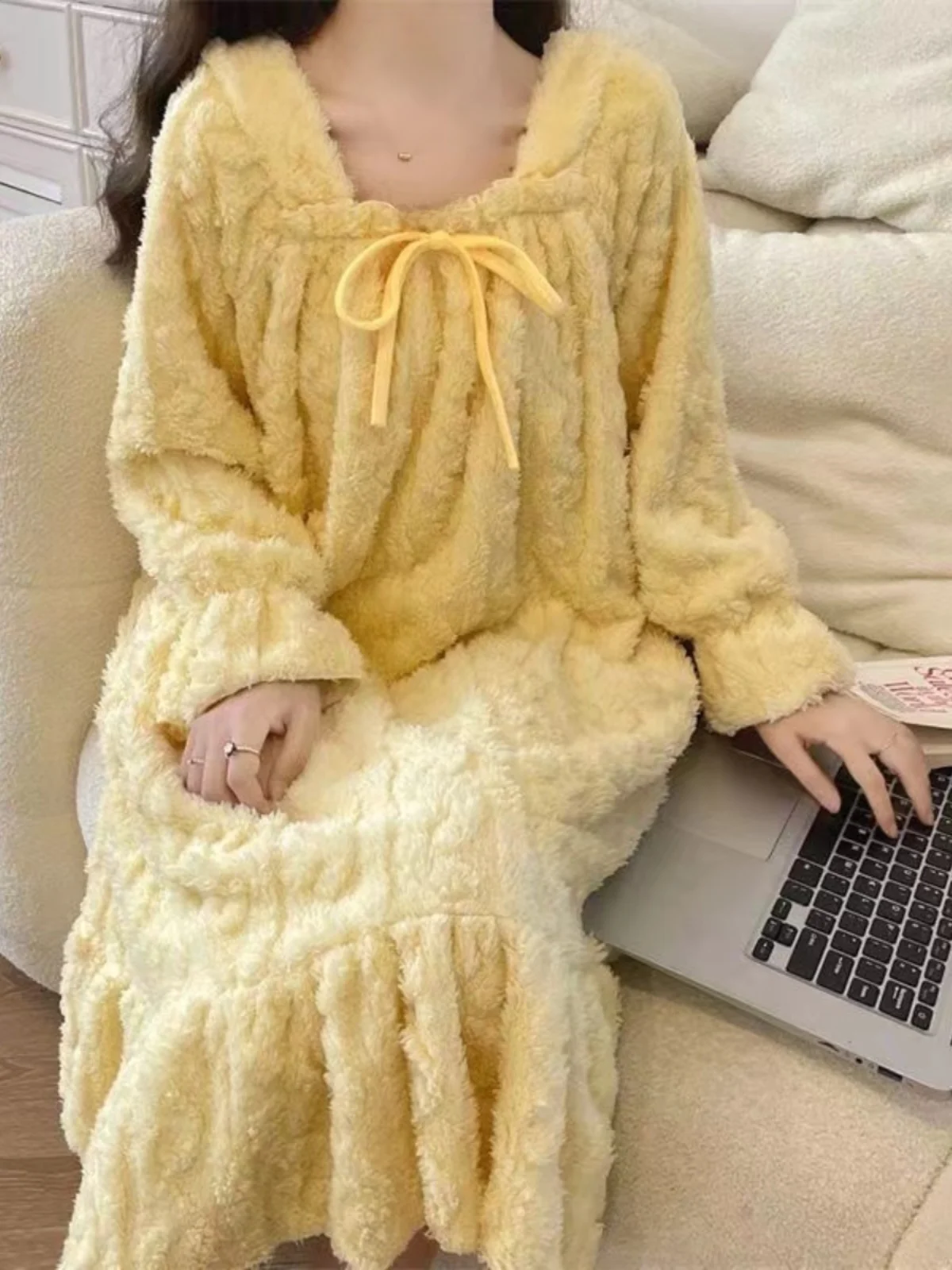 Thickened Fleece Long Coral Sleep Dress Knee-Length Princess Style Flannel Pajamas Cute Home Clothes Winter Season Youth
