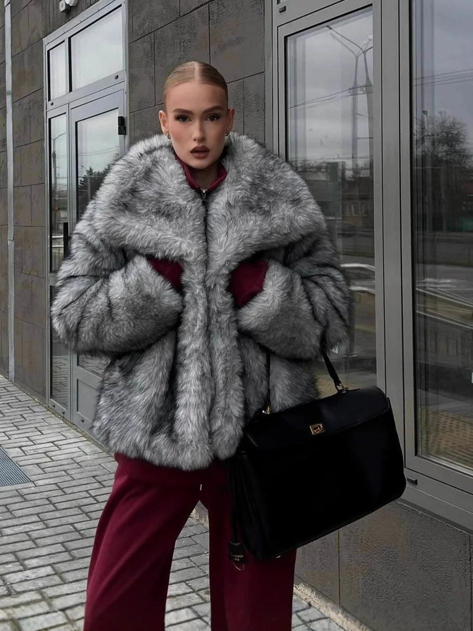 

Модные теплые пальто с длинными рукавами и лацканами, элегантное утепленное пальто с мехом для женщин, повседневное однотонное пальто 2025 года, зимнее новое женское пальто из искусственного меха, уличное