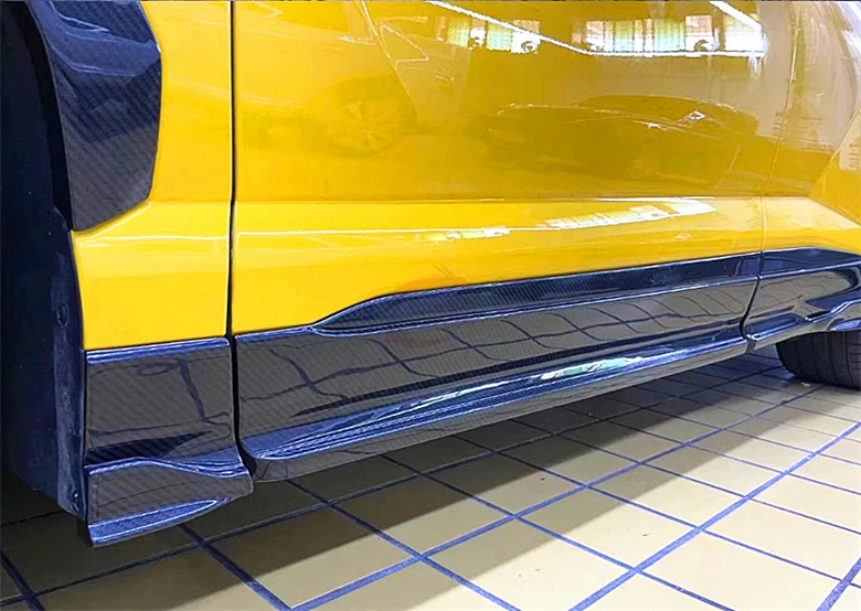 

Комплект обвесов Top Style из сухого карбона: боковые юбки и спойлеры для Lamborghini Urus