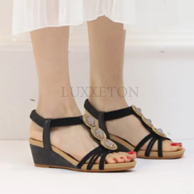 Summer Women Sandals Wedges Casual T-Strap Gladiator Sandals Fashion Bling Gold Silver Knitted Beach Flat Shoes Women