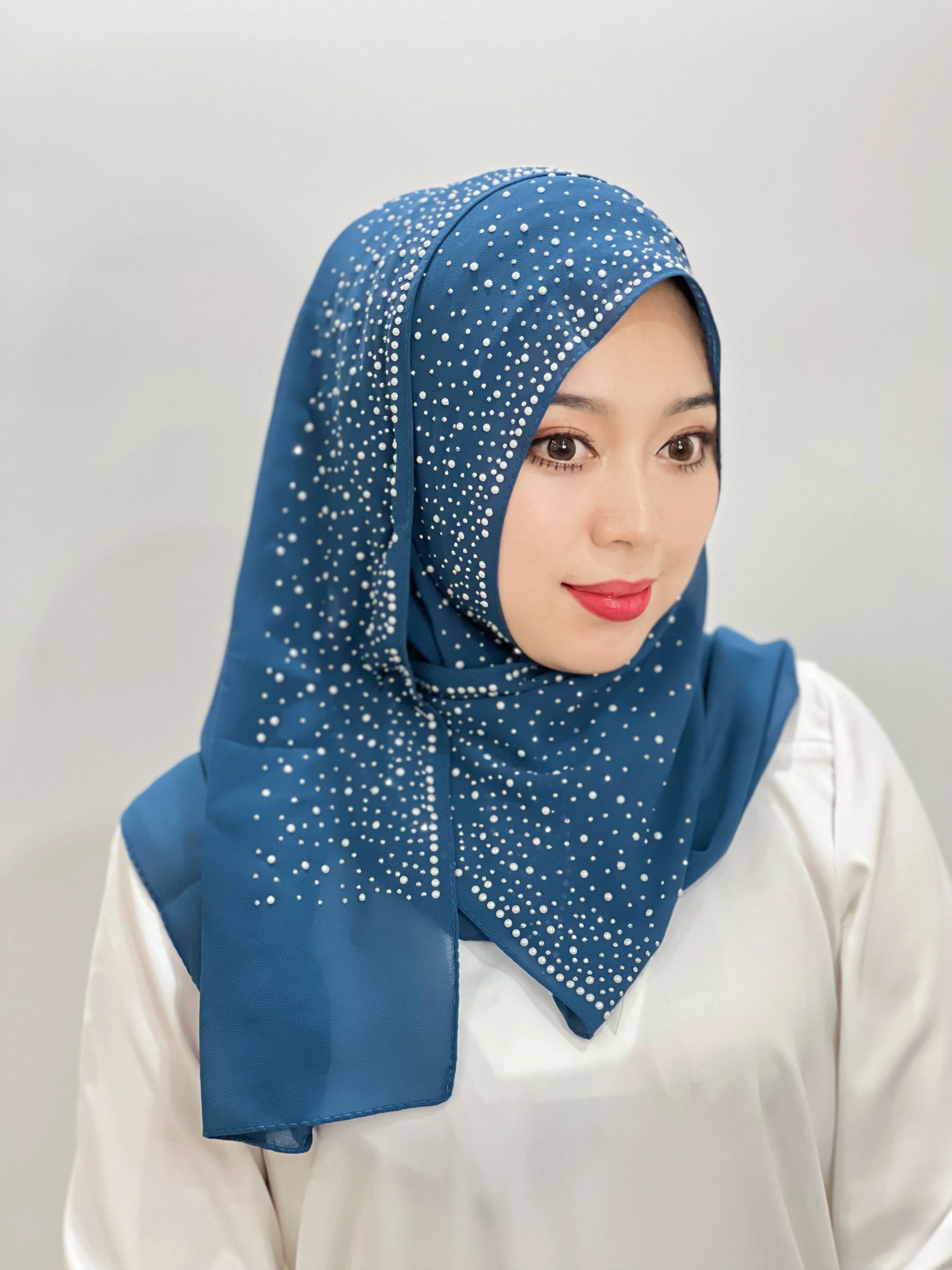 Beautiful Woman Solid Colored Turban with Drill Abaya Hijabs For Woman Jersey Scarf Muslim Square Scarf Instant Hair Shawl