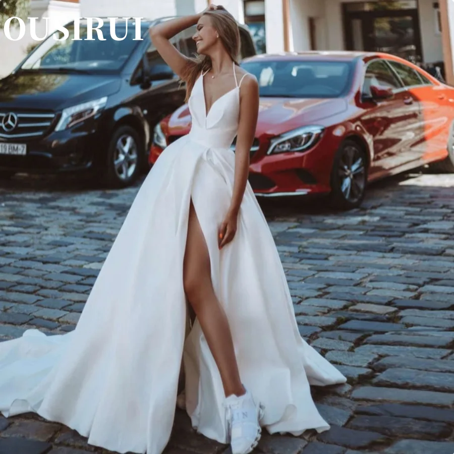 Col en v sans manches bretelles Spaghetti a-ligne dos ouvert haut côté fendu Simple Satin robe de mariée Sexy robe de mariée Customzeid