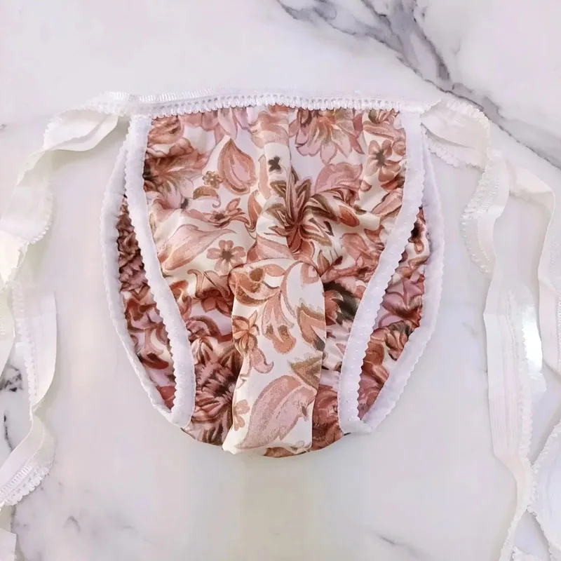 سراويل داخلية ناعمة لامعة للرجال سراويل داخلية حريرية ملمس قابلة للتعديل حزام خصر مثير BF زي FKK عرض حي للرقص حفلة خاصة