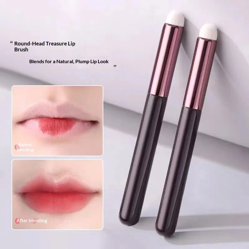 Single Portable Lip Brush for Precise Blending Concealing Lip Liner Professional Makeup Artist Essential Tool