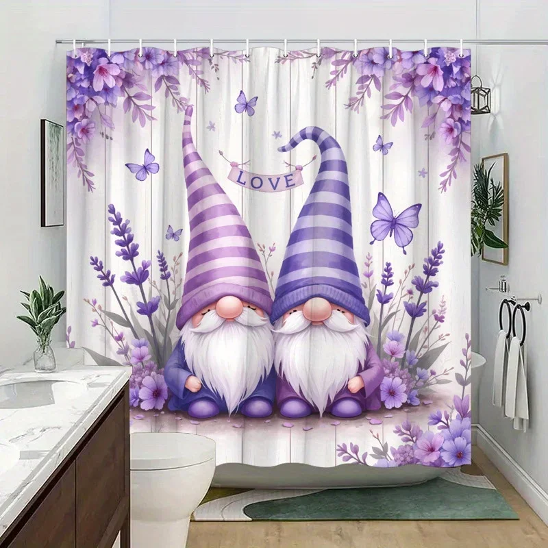 

Причудливые гномы в лавандовом саду. Занавеска для душа — водостойкая, легко чистится, добавляет волшебное и уютное прикосновение.