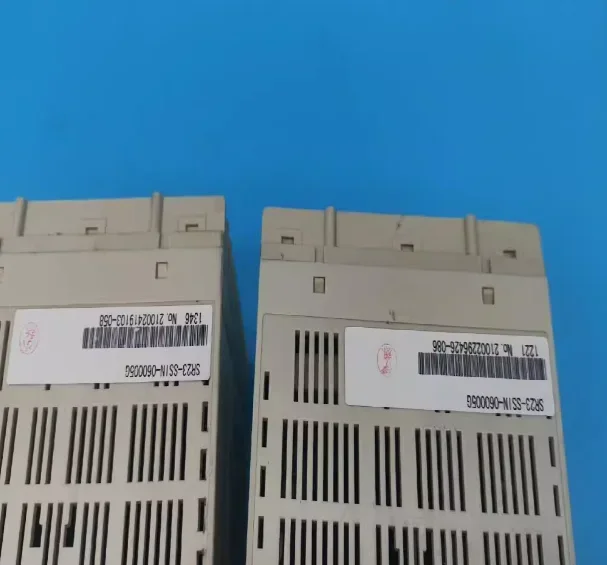 

Electric Temperature Controller SR23-SSIN-060005 0.1% High Accuracy