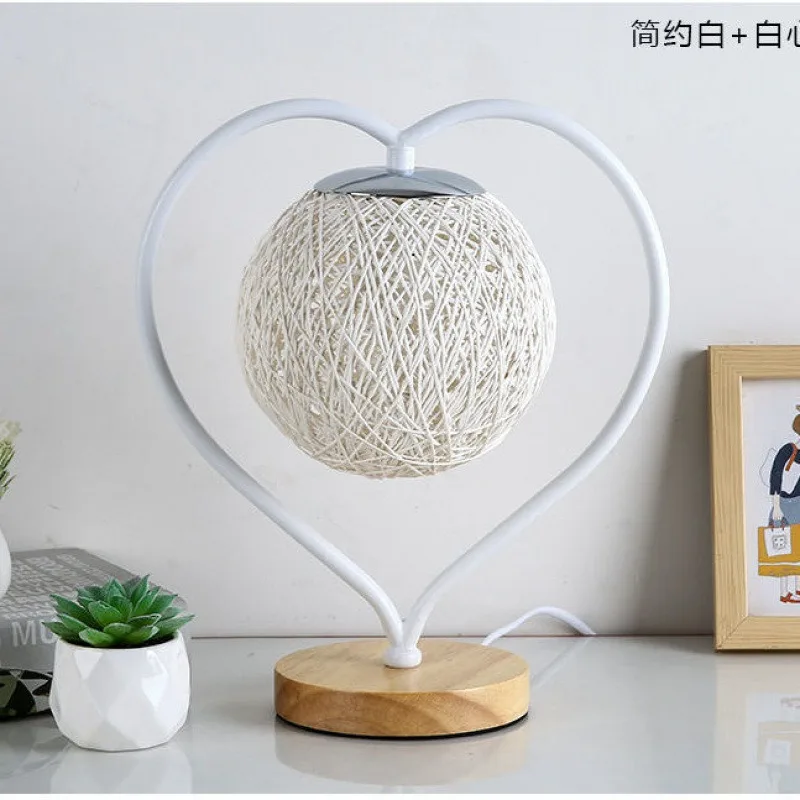 北欧クリエイティブロマンチックなインターネット有名人ギフトベッドサイド装飾ナイトライト