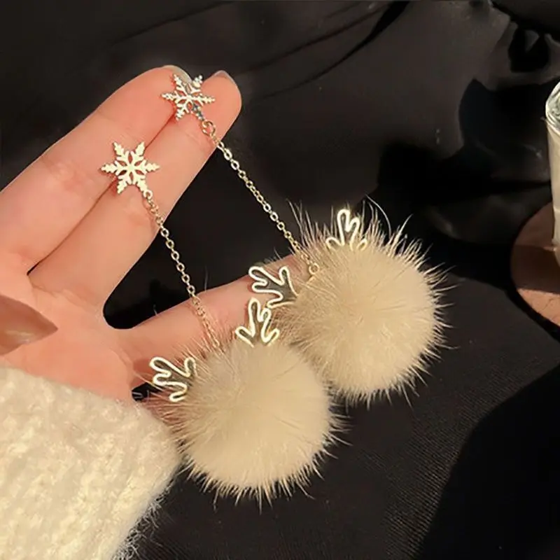 Snowflake Antler Hair Ball Earrings New 2025 High-quality Tassel Design Autumn and Winter Christmas Gift Ear Jewelry Wholesale