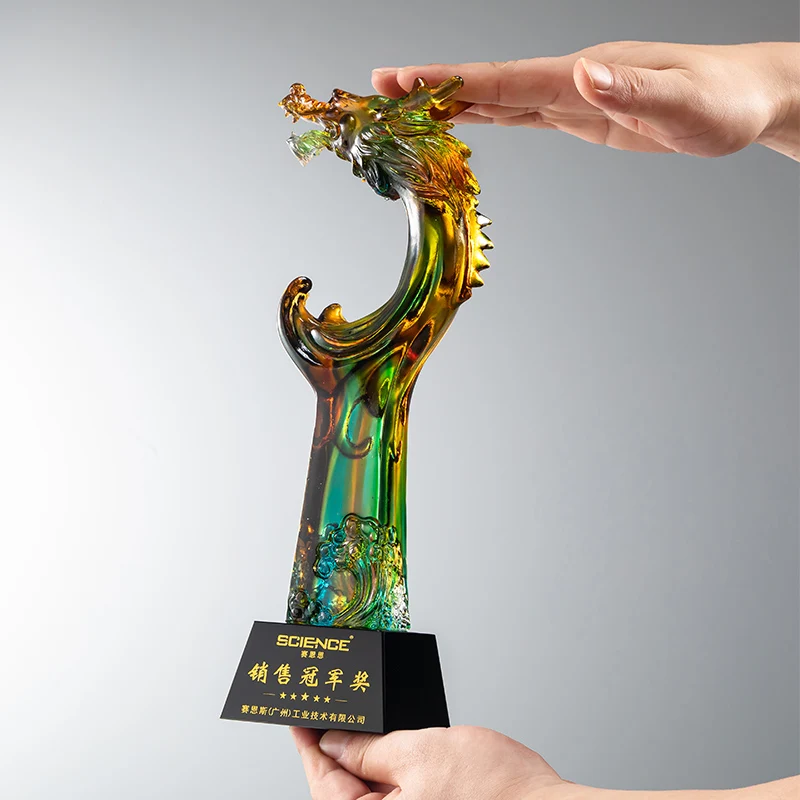 

LvshenGifts Custom Trophy Award Гравированная награда Лиули Драдон Трофей с черной основой