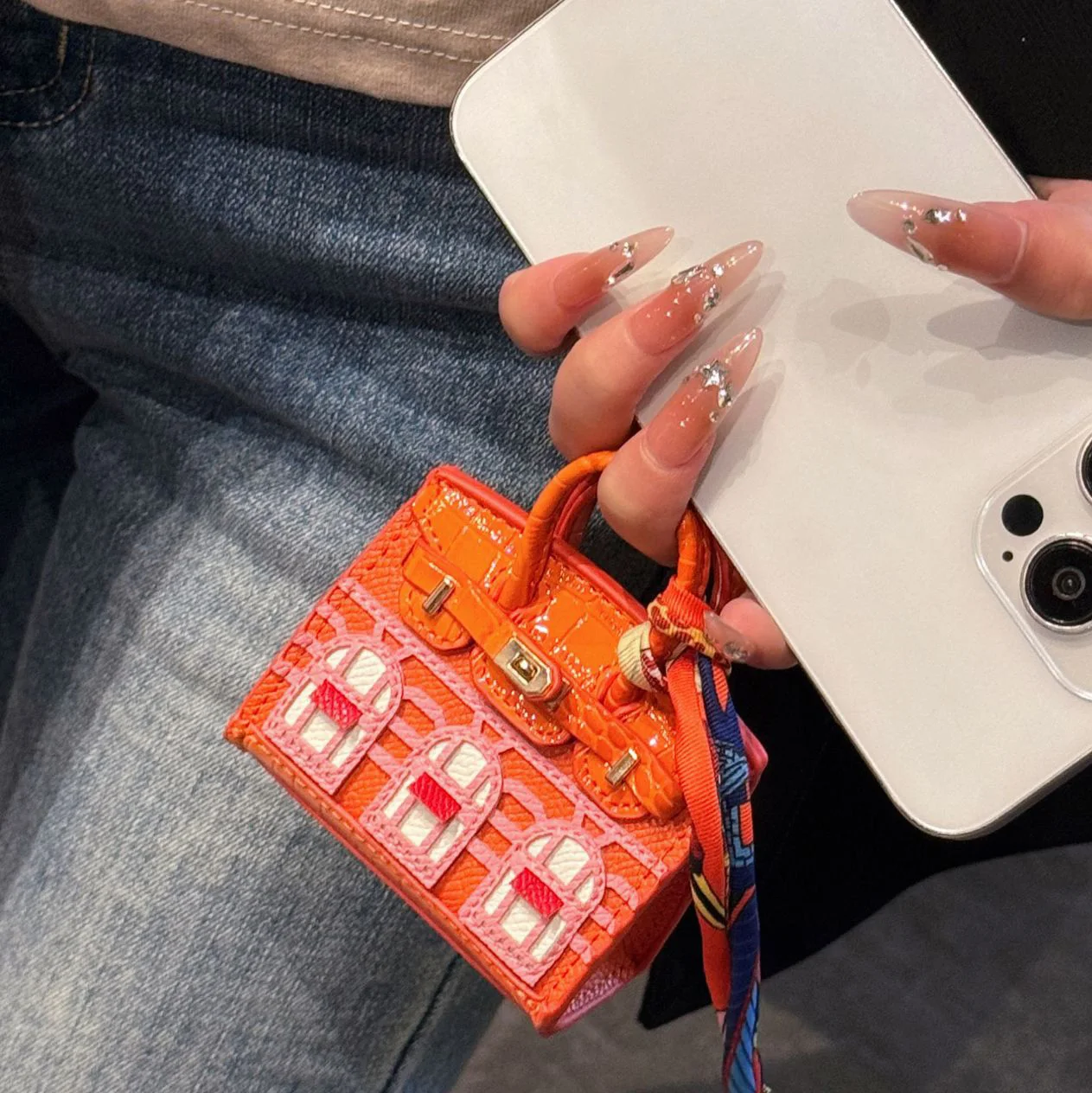 

Luxury Handcrafted Platinum Leather House Pendant – Stylish, Unique & Perfect for Bag Decoration