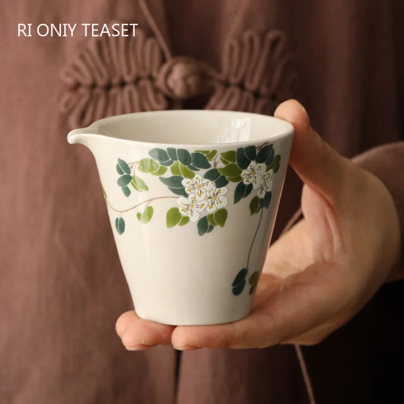 

180ml Chinese Ceramic Fair Cup Cha Hai Hand Painted Flowers Pattern Teacup Master Handmade Porcelain Tea Set Accessories Teaware