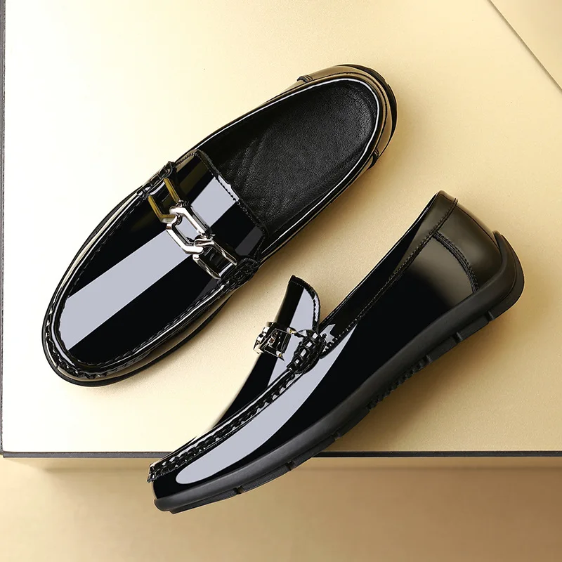 New Shoes for Men Genuine Leather Casual Shoes Comfortable Patent Leather Shoes Luxury Party Slip-on Loafers