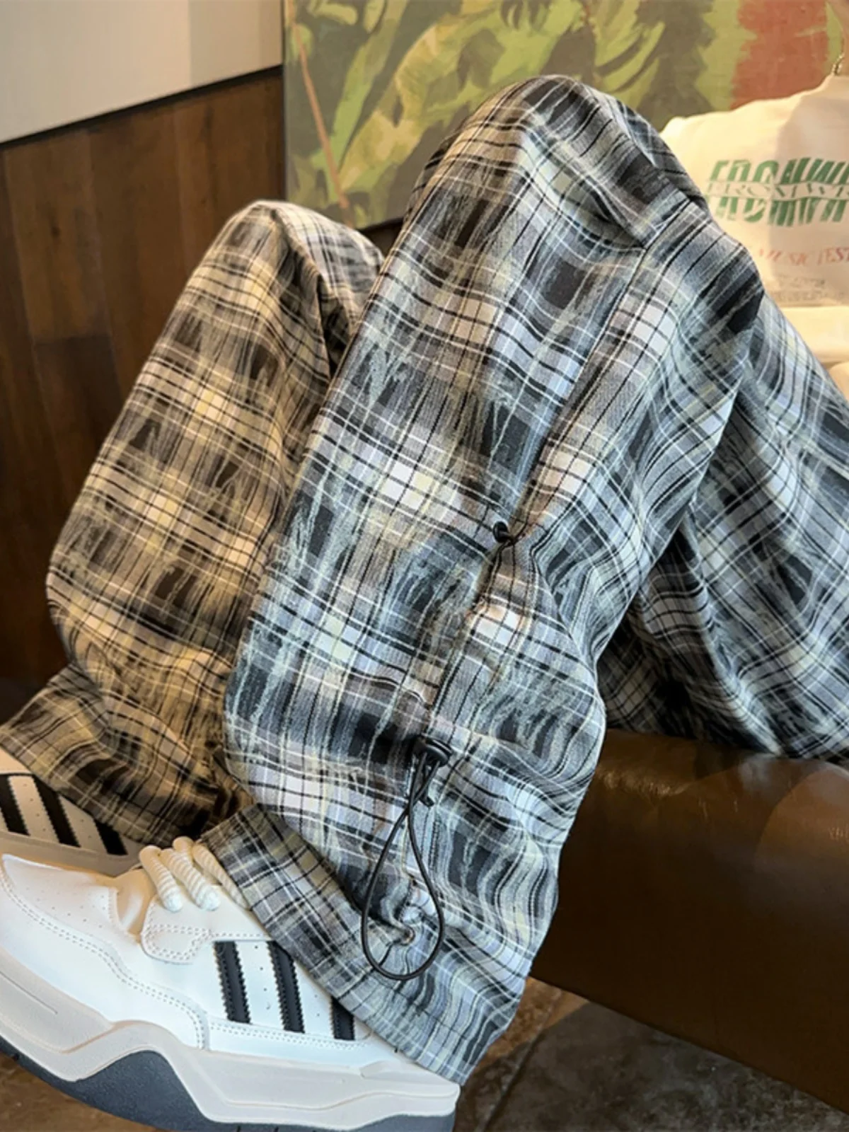 กางเกงขายาวลายสก็อตทรงตรงเอวสูงสำหรับผู้ชายรูปร่างสูง ดีไซน์ทันสมัย สไตล์ลำลอง เหมาะสำหรับฤดูใบไม้ผลิและฤดูใบไม้ร่วง