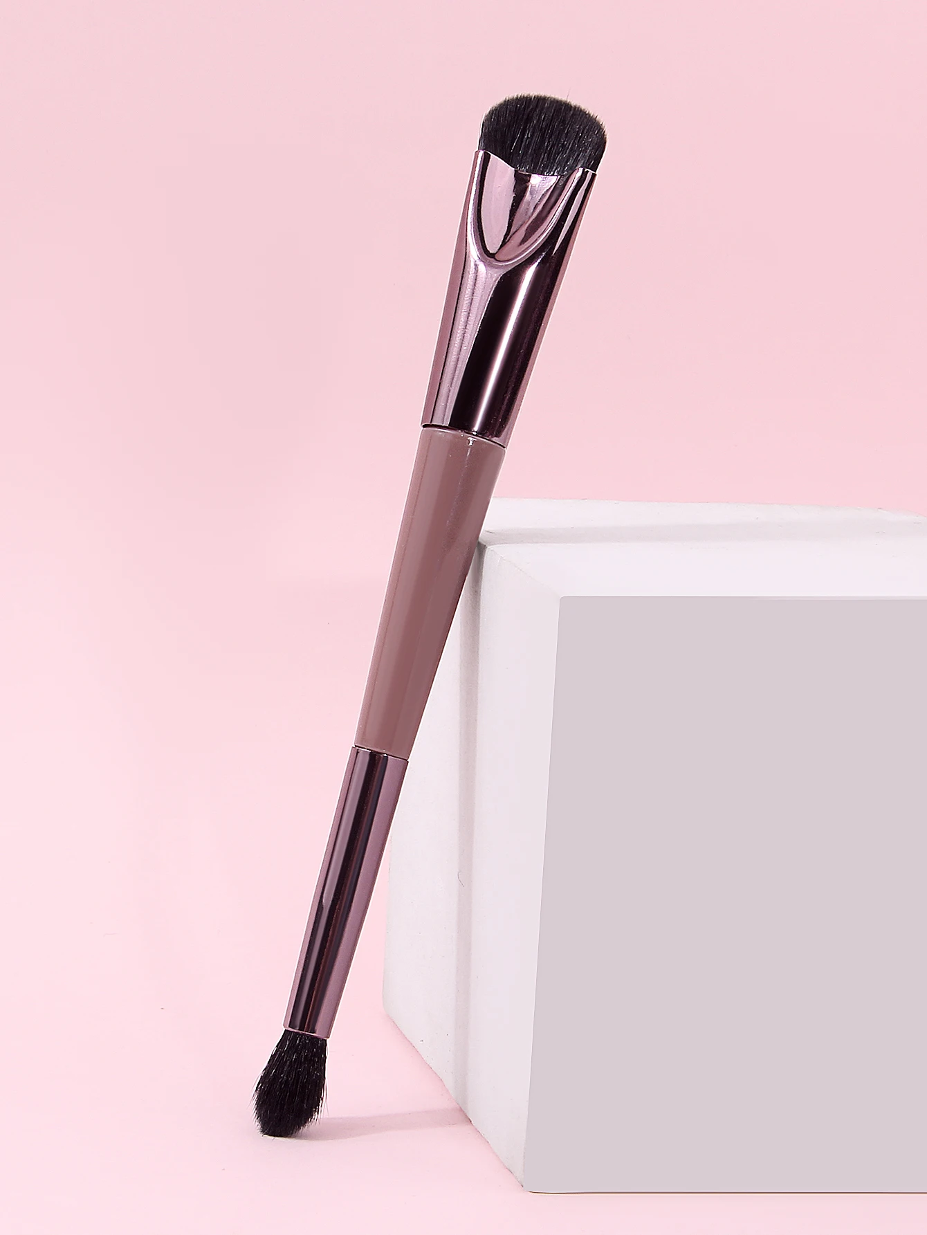 Dual‑Ended Concealer Foundation Face Brush Double‑ended Powder Contour and Eyeshadow Concealer Makeup Brushes