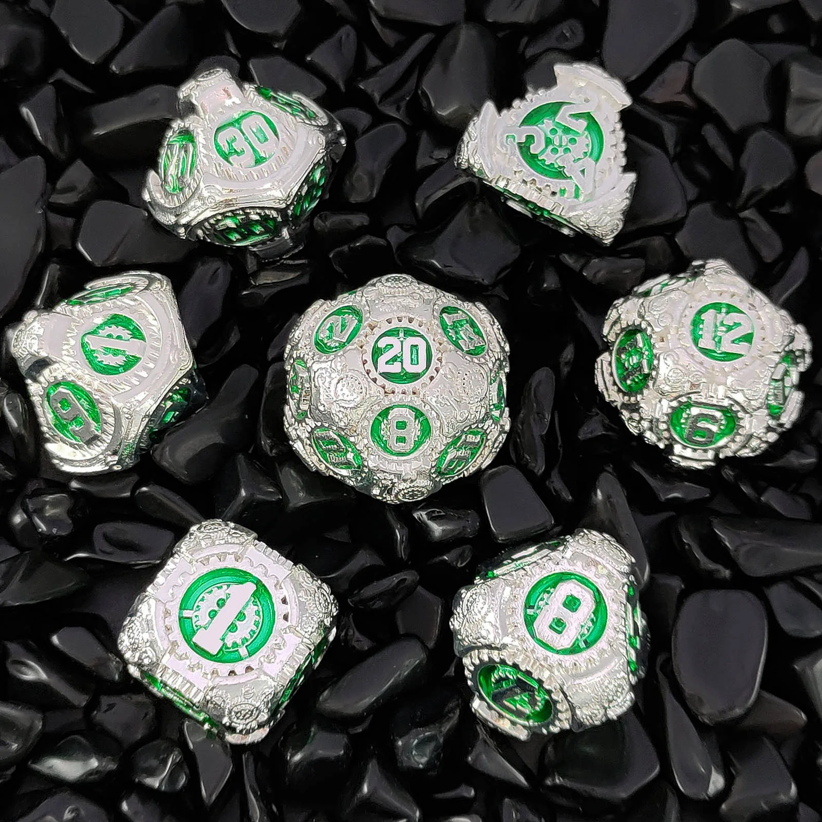 

7 шт. серебристо-зеленый набор металлических кубиков DND, кубики передач D&D, настольная игра Dungeons Dragon TRPG D6 ~ D20, многогранные цифровые кубики, настольная игра