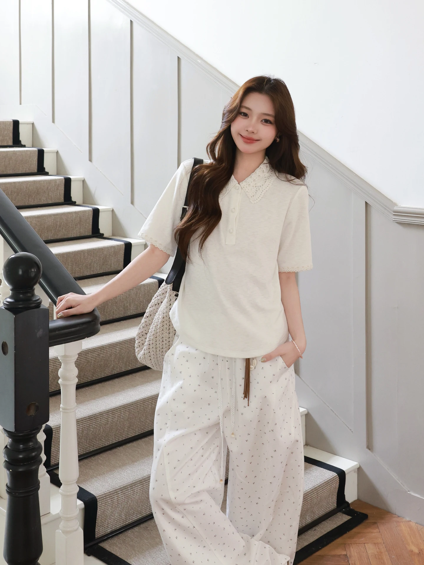 

Женская футболка ручной работы с тиснением, короткий рукав, дышащая, приталенная, повседневная, из хлопка и полиэстера, весна-лето, модная